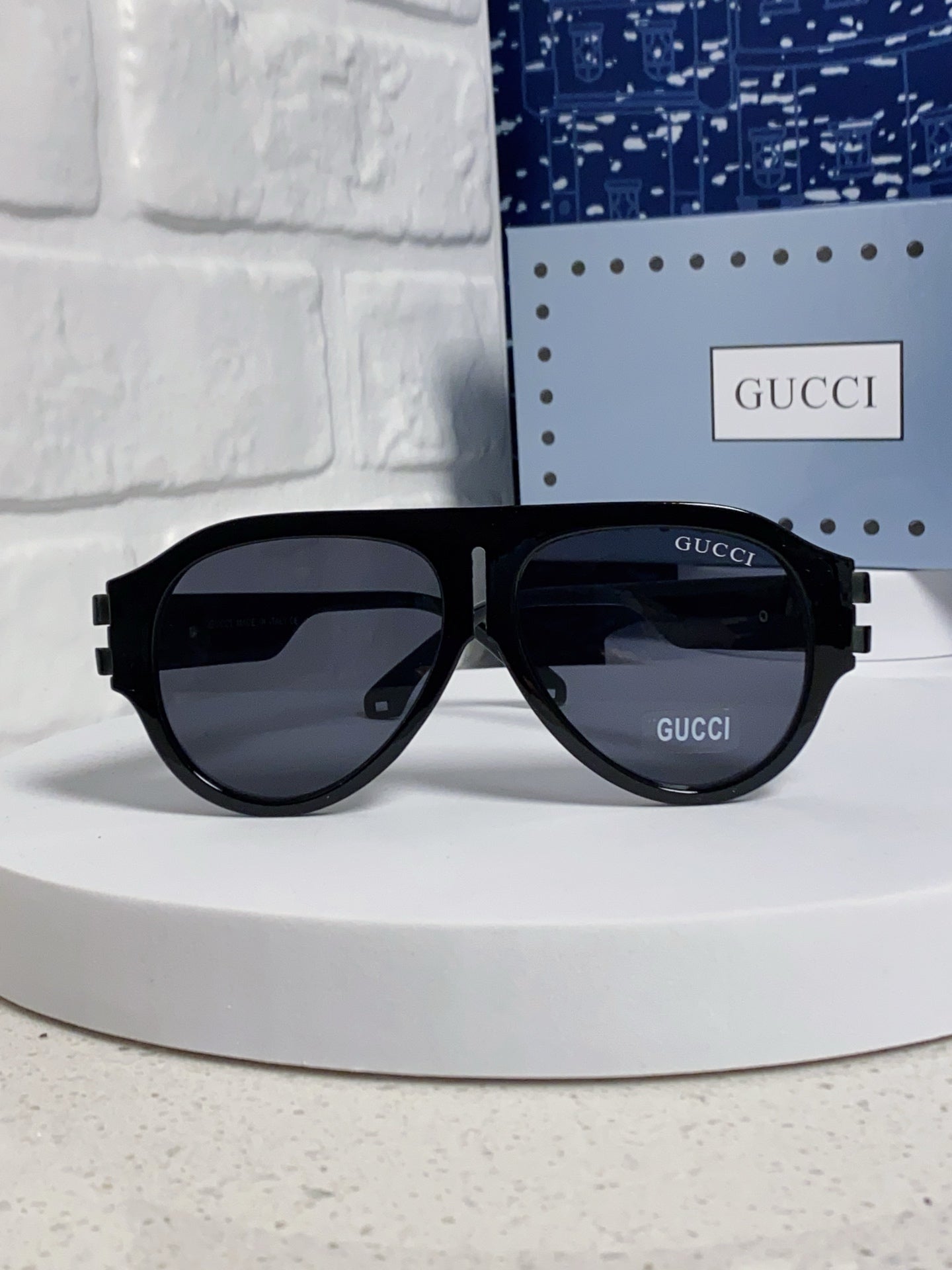 AVIATOR FRAME SUNGLASSES 575853 IN BLACK ACETATE